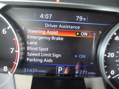 Used 2024 Nissan Altima 2.5 SV w/ SV Premium Package image 17