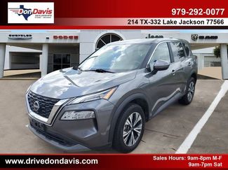 Used 2023 Nissan Rogue SV video 1