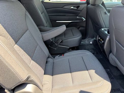 New 2026 Chevrolet Traverse LT FWD image 10
