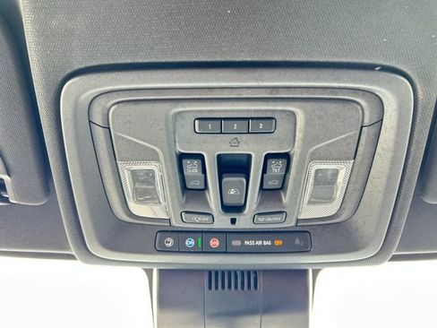 Certified 2023 Chevrolet Silverado 1500 ZR2 w/ Technology Package image 52