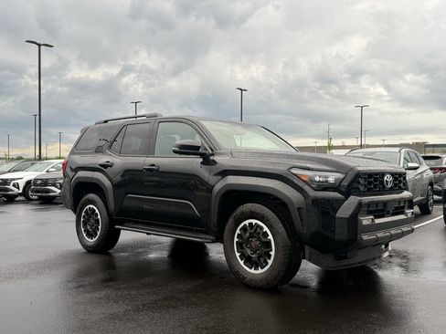 Used 2025 Toyota 4Runner TRD Off-Road Premium w/ Tow Technology Package AWD/4WD image 3