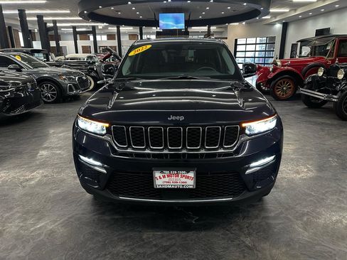 Used 2022 Jeep Grand Cherokee Limited 4xe image 2