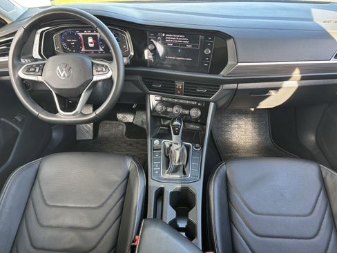 Used 2024 Volkswagen Jetta SEL image 13