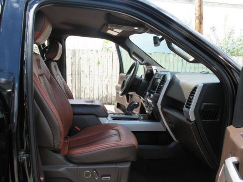 Used 2019 Ford F150 King Ranch w/ Equipment Group 601A Luxury AWD/4WD image 22