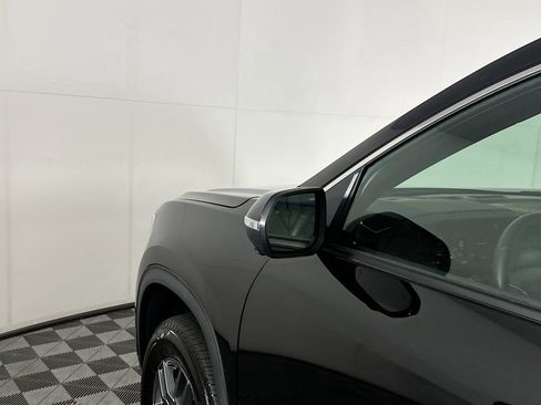 Used 2025 GMC Acadia Elevation image 16