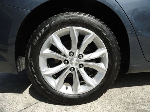 Used 2019 Chevrolet Malibu LT image 25