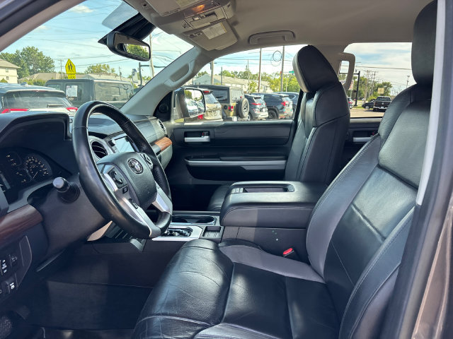 Used 2020 Toyota Tundra Limited w/ Limited Premium Package AWD/4WD image 2