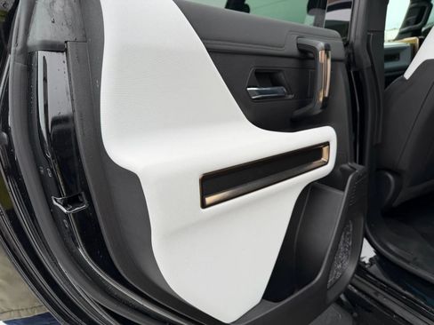 Used 2024 GMC Hummer EV 2X AWD/4WD image 21