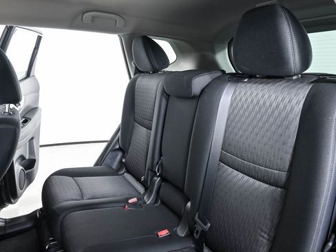 Used 2020 Nissan Rogue SV FWD image 20