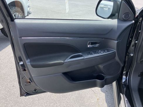 Used 2026 Mitsubishi Outlander Sport AWD image 13