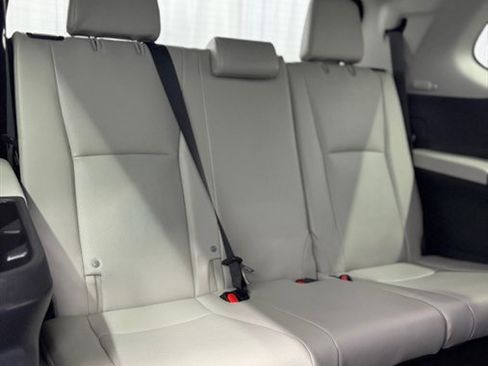Used 2025 Toyota Grand Highlander AWD image 20