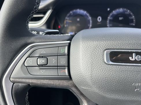 New 2025 Jeep Grand Cherokee L Limited image 19