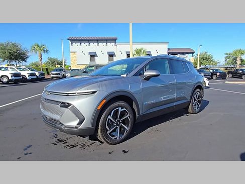 New 2026 Chevrolet Equinox EV LT image 15