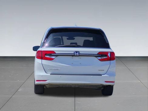 Certified 2022 Honda Odyssey Touring image 10