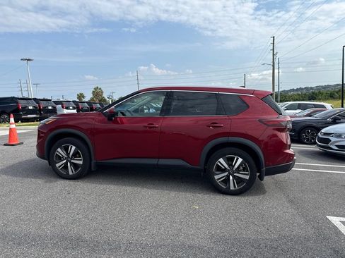 Used 2024 Nissan Rogue SL FWD image 4