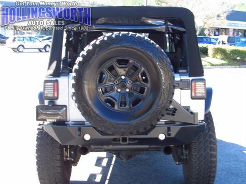 Used 2018 Jeep Wrangler Unlimited Sport AWD/4WD image 8