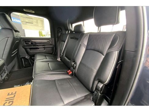 New 2026 RAM 2500 Limited AWD/4WD image 11