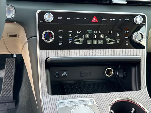 New 2026 Genesis GV80 2.5T Prestige image 32