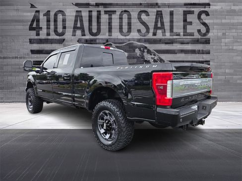 Used 2017 Ford F250 Platinum w/ Platinum Ultimate Package AWD/4WD image 8