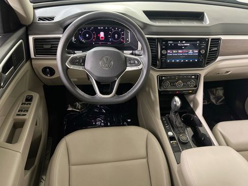 Used 2023 Volkswagen Atlas SE AWD/4WD image 22