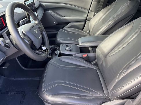 Used 2021 Ford Mustang Mach-E Premium image 29