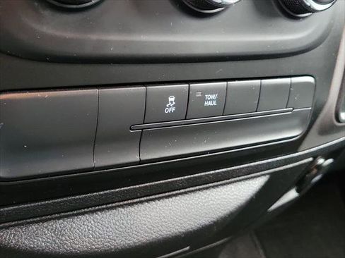 Used 2019 RAM 1500 Express image 24