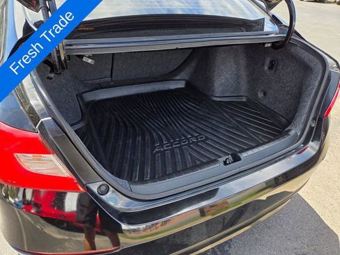 Used 2019 Honda Accord Sport image 13