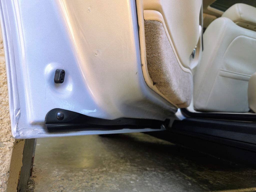 Used 1997 Oldsmobile Aurora FWD image 29