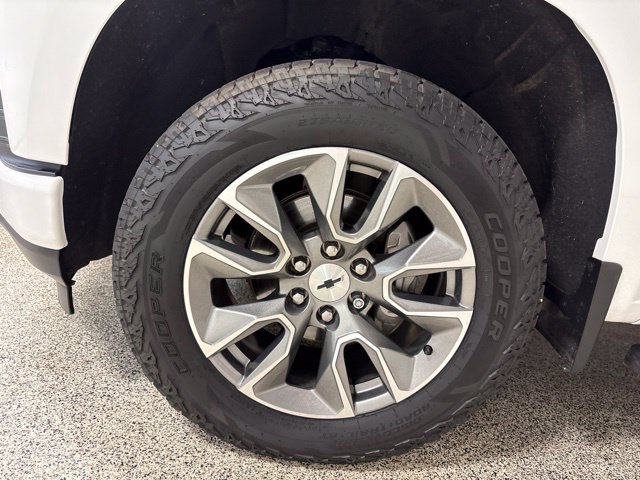 Used 2022 Chevrolet Silverado 1500 RST AWD/4WD image 34