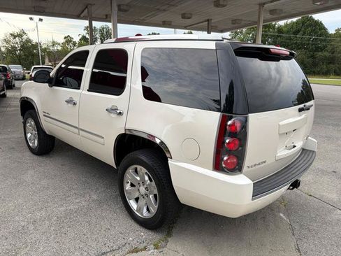 Used 2013 GMC Yukon Denali AWD/4WD image 5