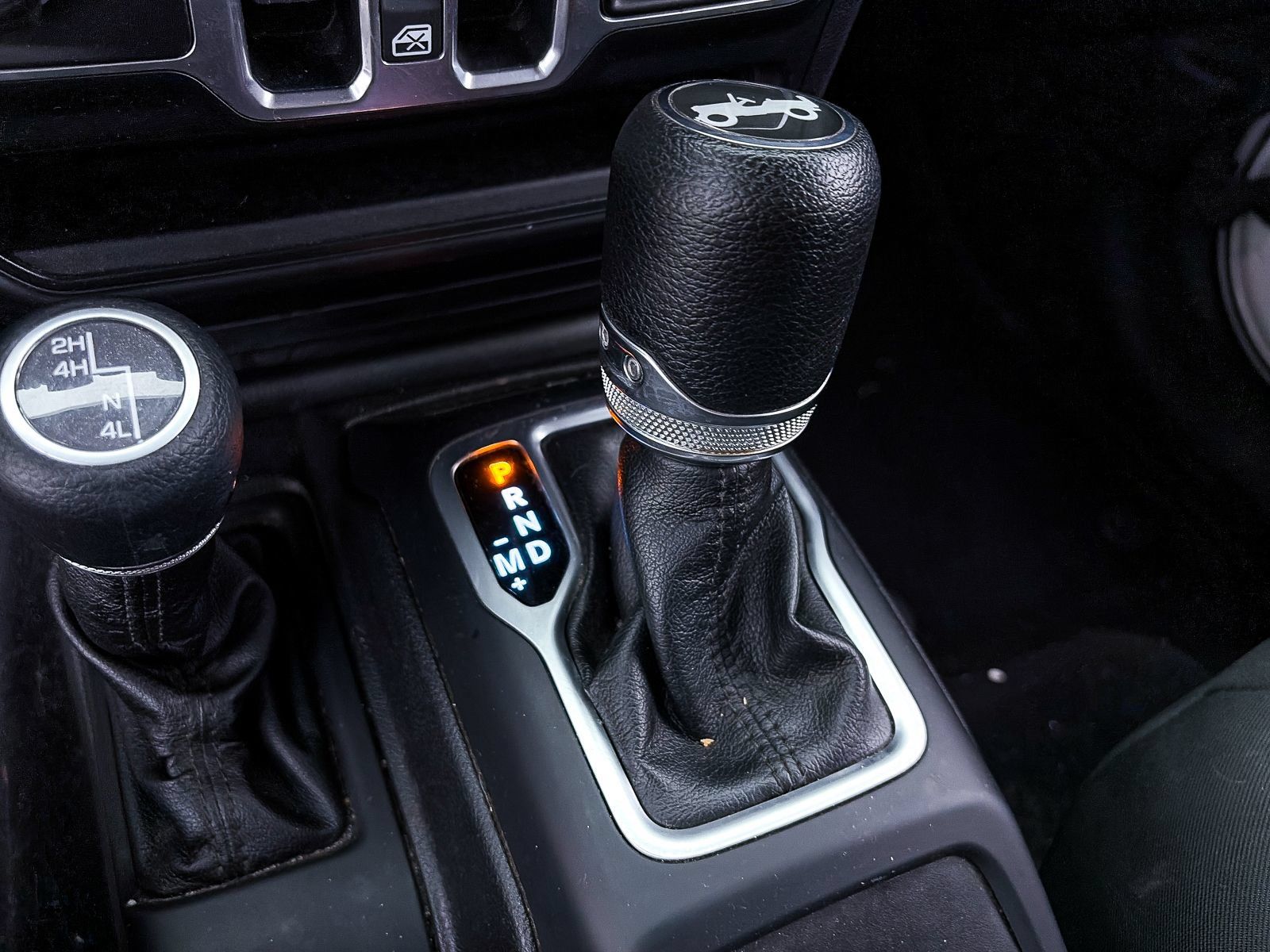 Used 2018 Jeep Wrangler Unlimited Sport S AWD/4WD image 22