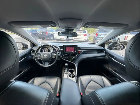 Used 2022 Toyota Camry SE image 31