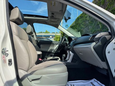 Used 2014 Subaru Forester 2.5i Limited AWD/4WD image 18
