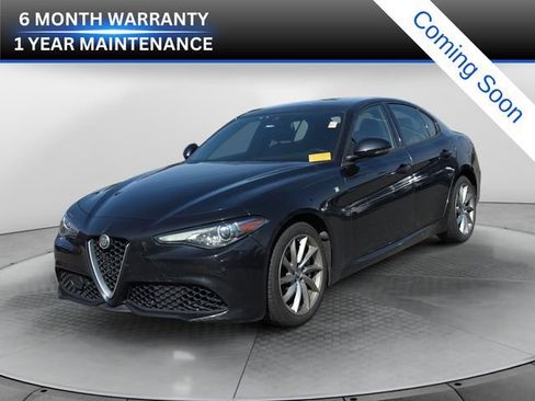 Used 2022 Alfa Romeo Giulia Ti AWD/4WD image 1