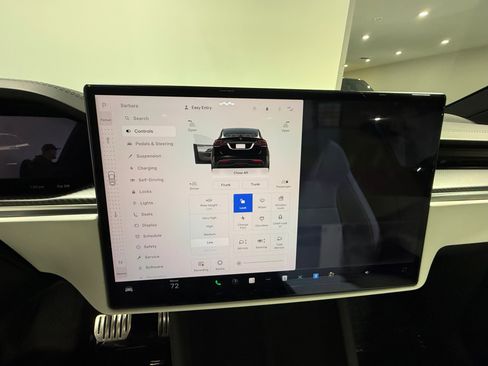 Used 2022 Tesla Model X Plaid image 35