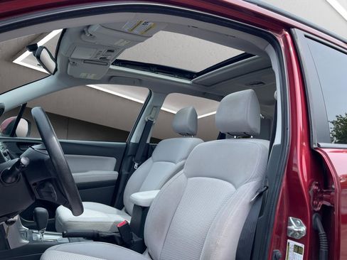 Used 2015 Subaru Forester 2.5i Premium w/ All-Weather Package AWD/4WD image 22