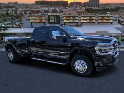 Used 2026 RAM 3500 Laramie AWD/4WD image 1
