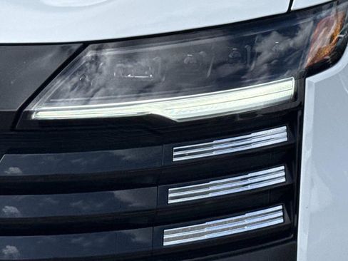 Used 2025 Nissan Kicks SV image 10