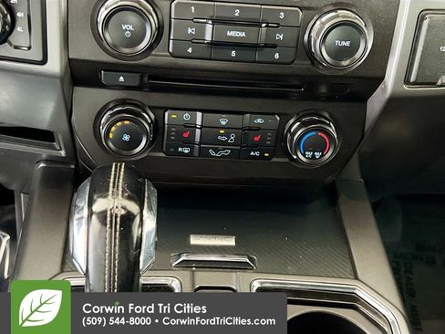 Used 2018 Ford F150 XLT w/ Equipment Group 302A Luxury image 9