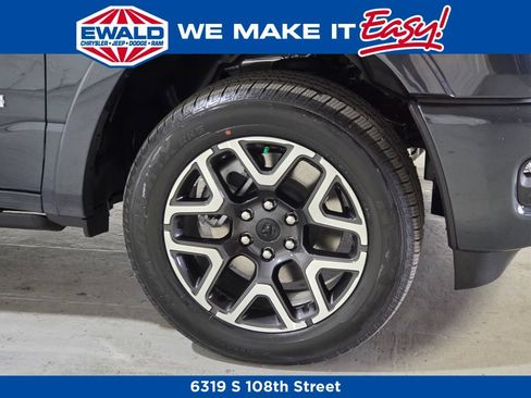 New 2026 RAM 1500 Laramie AWD/4WD image 21