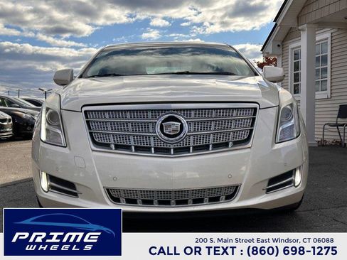 Used 2013 Cadillac XTS Platinum image 2