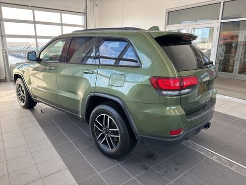 Used 2019 Jeep Grand Cherokee Trailhawk w/ Trailhawk Luxury Group image 3