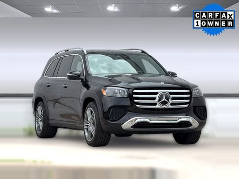 Used 2025 Mercedes-Benz GLS 450 4MATIC image 7