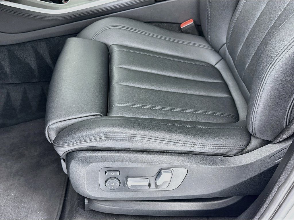 Used 2022 BMW X5 xDrive40i AWD/4WD image 12