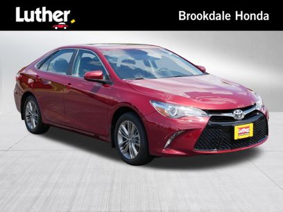 Used 2017 Toyota Camry SE w/ Moonroof Package