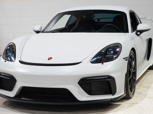 Used 2022 Porsche 718 Cayman GT4 RWD image 29