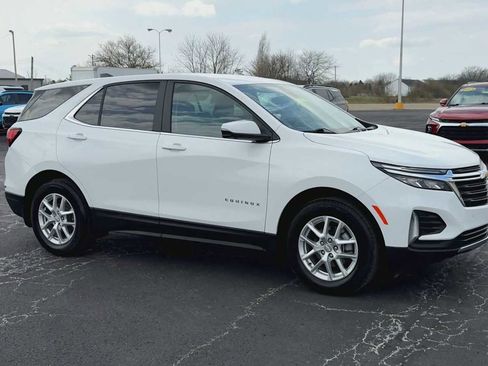 Certified 2024 Chevrolet Equinox LT FWD image 2