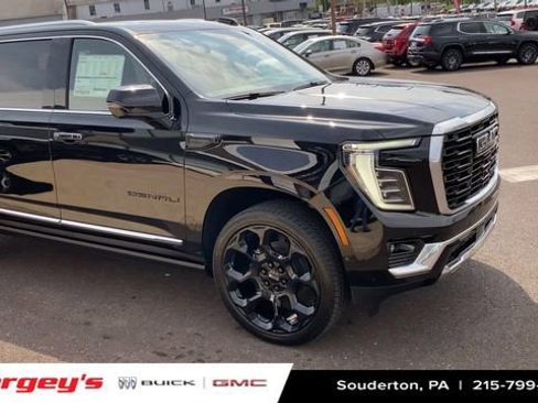 New 2026 GMC Yukon XL Denali w/ Denali Reserve Package AWD/4WD image 2