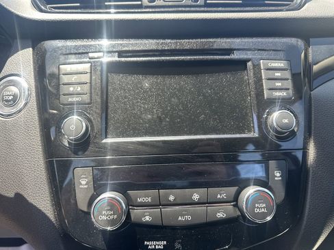 Used 2020 Nissan Rogue Sport SV FWD image 20