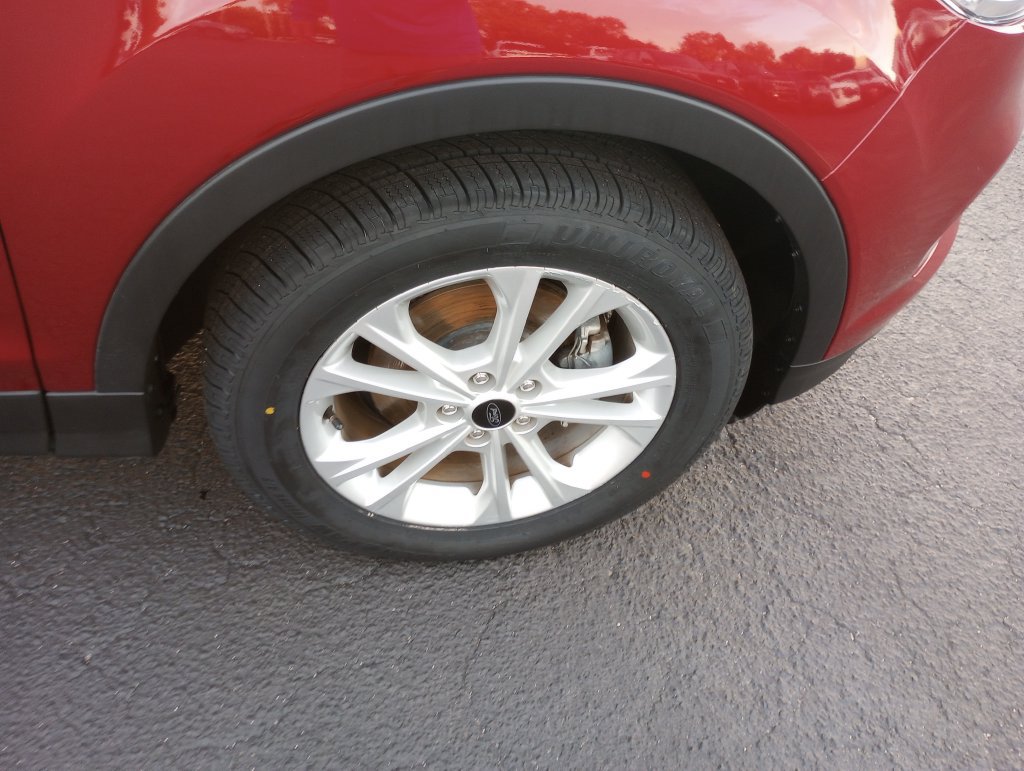 Certified 2019 Ford Escape SE FWD image 9